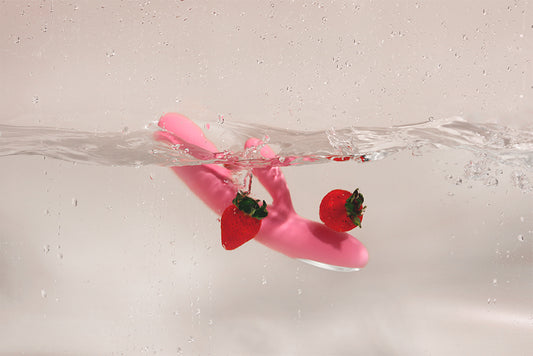 SVAKOM - Avery 抽插式兔仔按摩棒 - 草莓粉